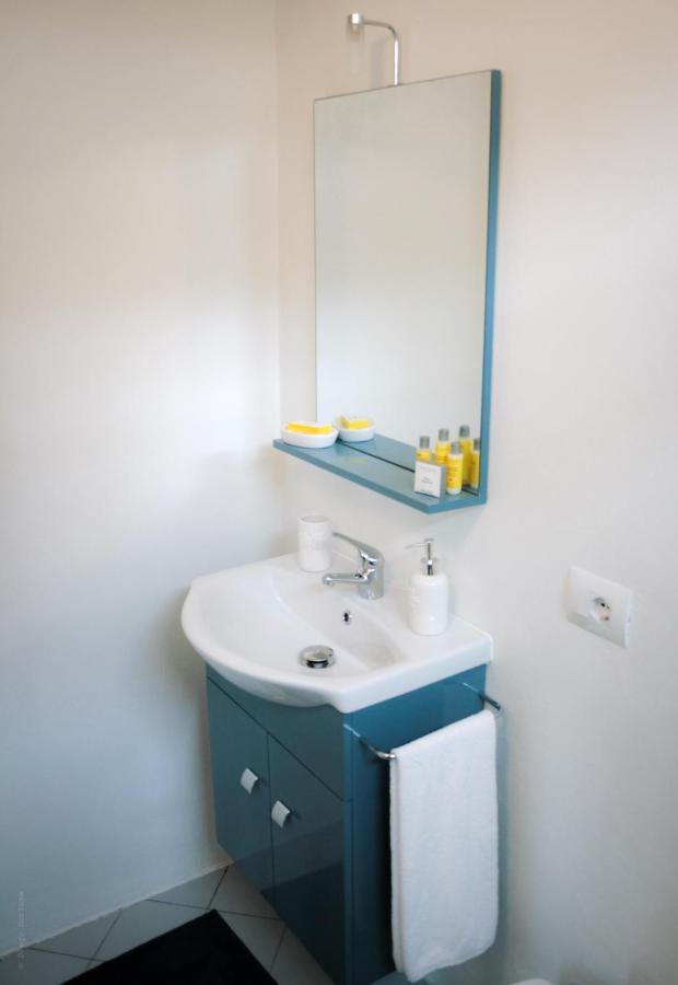 アローナ Le Stanze Di Alicam Bed & Breakfast エクステリア 写真